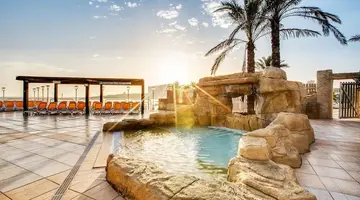 AX Sunny Coast Resort & Spa