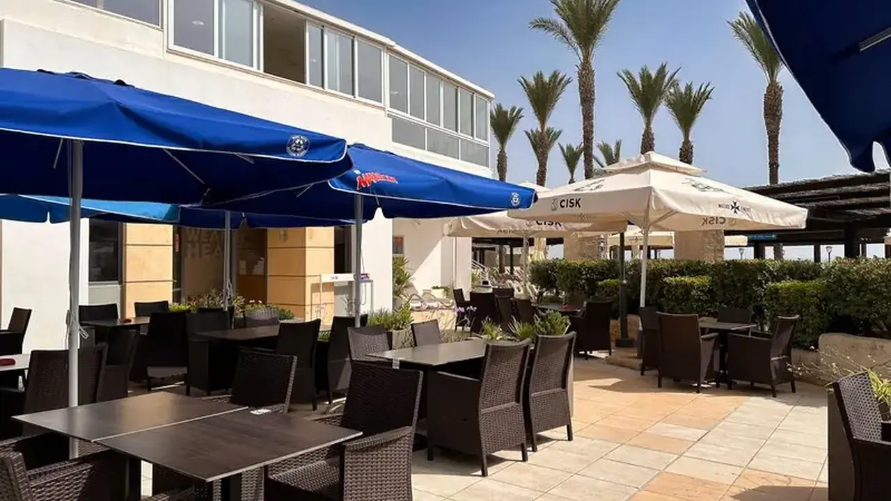 AX Sunny Coast Resort & Spa