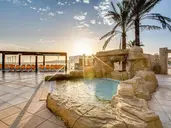 AX Sunny Coast Resort & Spa
