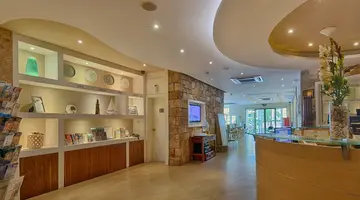 AX Sunny Coast Resort & Spa