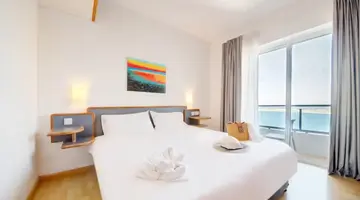 AX Sunny Coast Resort & Spa