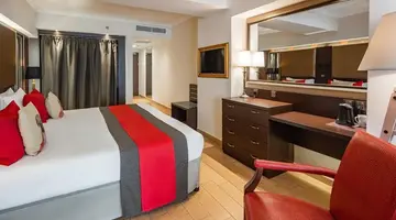 AX The Victoria