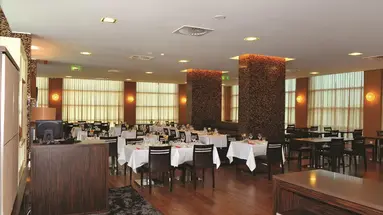 Axis Porto Business Spa Hotel