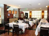 Axis Porto Business Spa Hotel