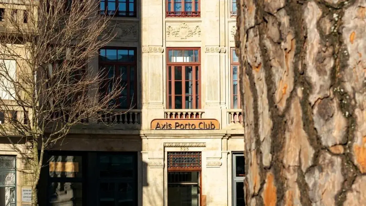 Axis Porto Club