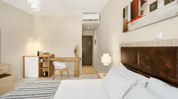 AXOS HOTEL