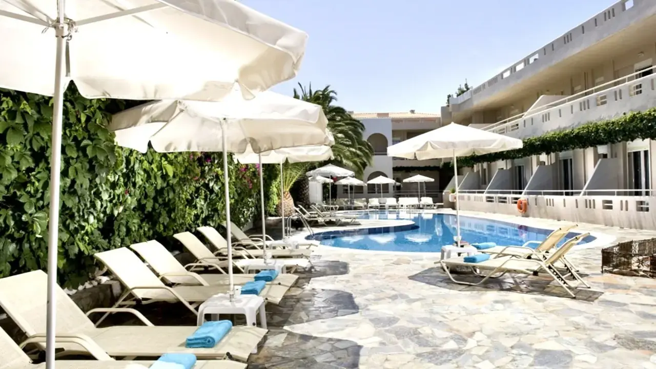 Axos Hotel