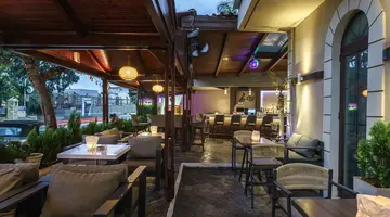 AXOS HOTEL