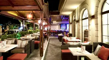 Axos Hotel