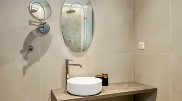 AXOS HOTEL