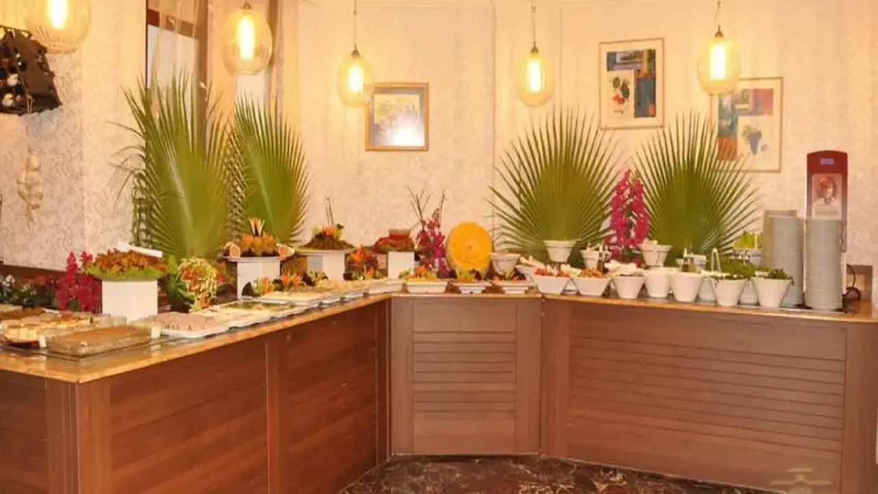 AZAK BEACH HOTEL