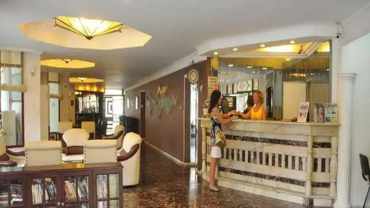 AZAK BEACH HOTEL