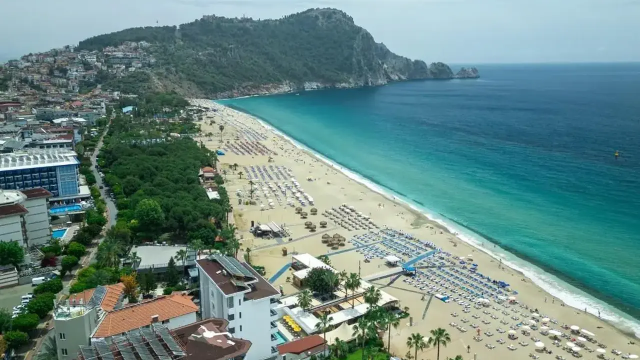AZAK BEACH HOTEL