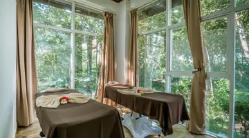 Azao Resort & Spa