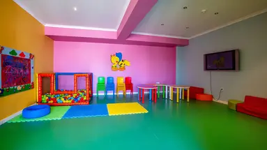 Azka Hotel