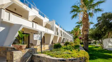 Azka Hotel