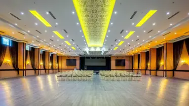 Azka Hotel