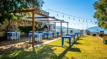Azka Hotel