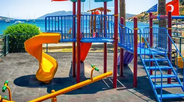 Azka Hotel