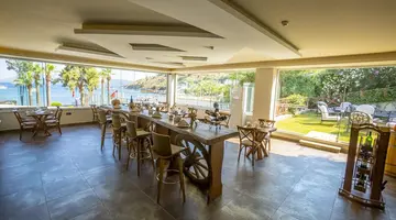 AZKA HOTEL