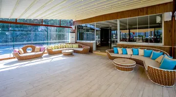 Azka Hotel