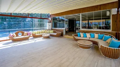 Azka Hotel