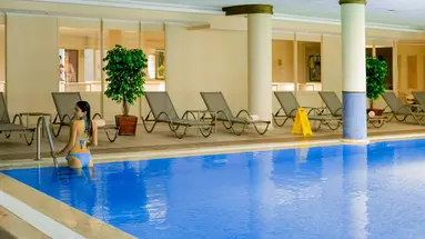 Azka Hotel