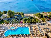 Azka Hotel