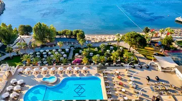 Azka Hotel