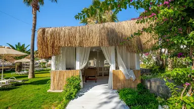 Azka Hotel