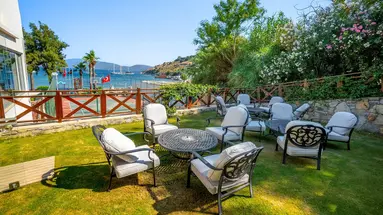 Azka Hotel