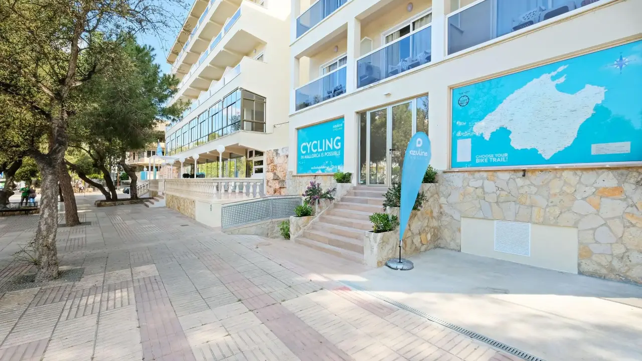 Azuline Hotel Bahamas