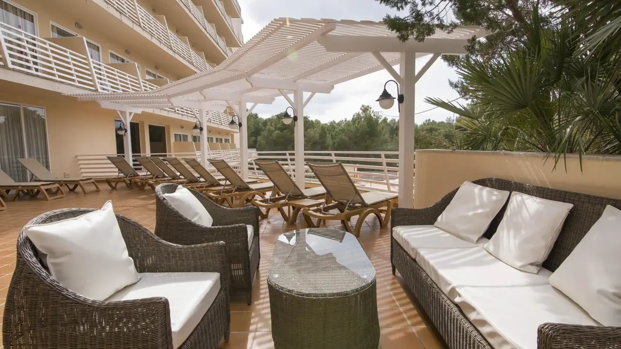 Azuline Hotel Bahamas
