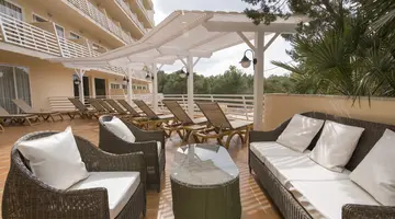 Azuline Hotel Bahamas