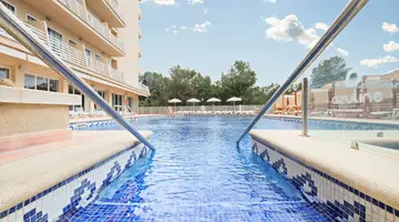 Azuline Hotel Bahamas
