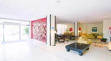 Azuline Pacific Hotel