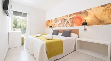Azuline Pacific Hotel
