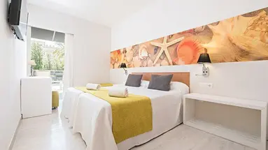 Azuline Pacific Hotel
