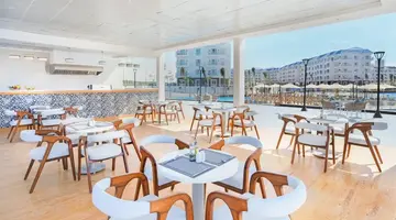 AZUR ONE ELEVEN HOTEL