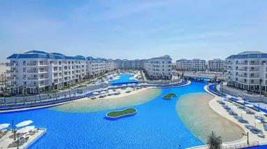 Azur One Eleven Hotel