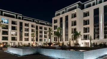Azur Premium Aparthotel