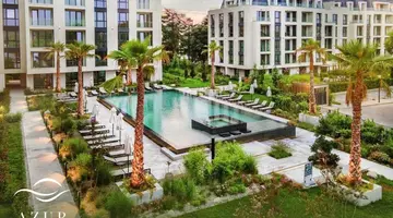 Azur Premium Aparthotel