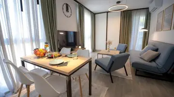Azur Premium Aparthotel