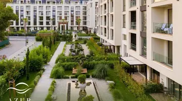 Azur Premium Aparthotel