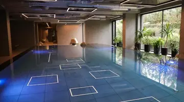 Azur Premium Aparthotel