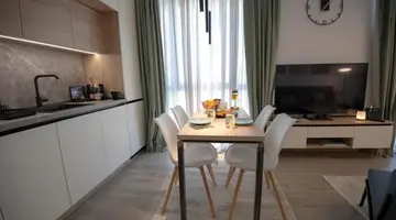 Azur Premium Aparthotel
