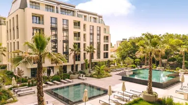 Azur Premium Resort