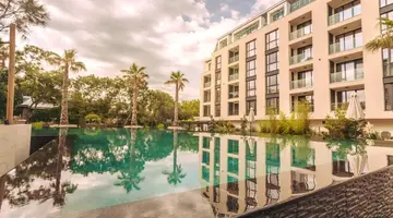 Azur Premium Resort