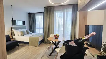 Azur Premium Resort