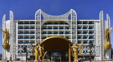 Azura Deluxe Hotel